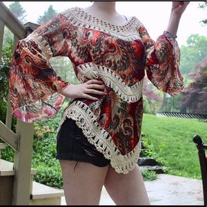 Boho shirt with lace detail and trippy pattern